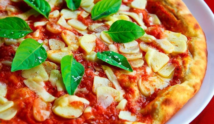 Pizza Margherita im Diavolo